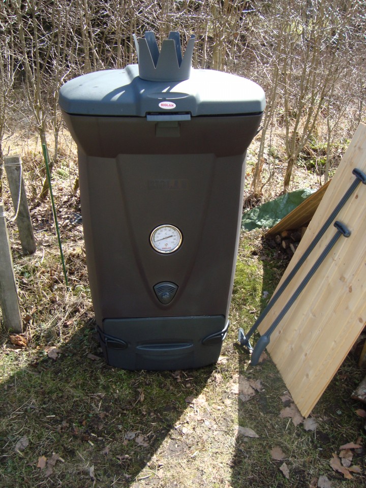 composter with a crown
